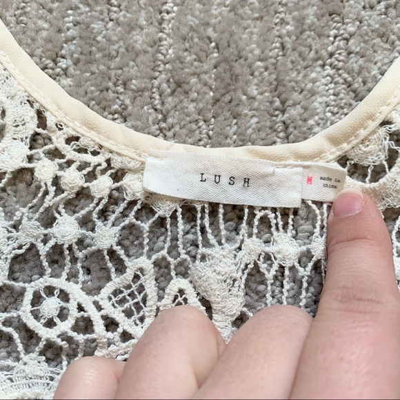 Lush top - Picture 2 of 2